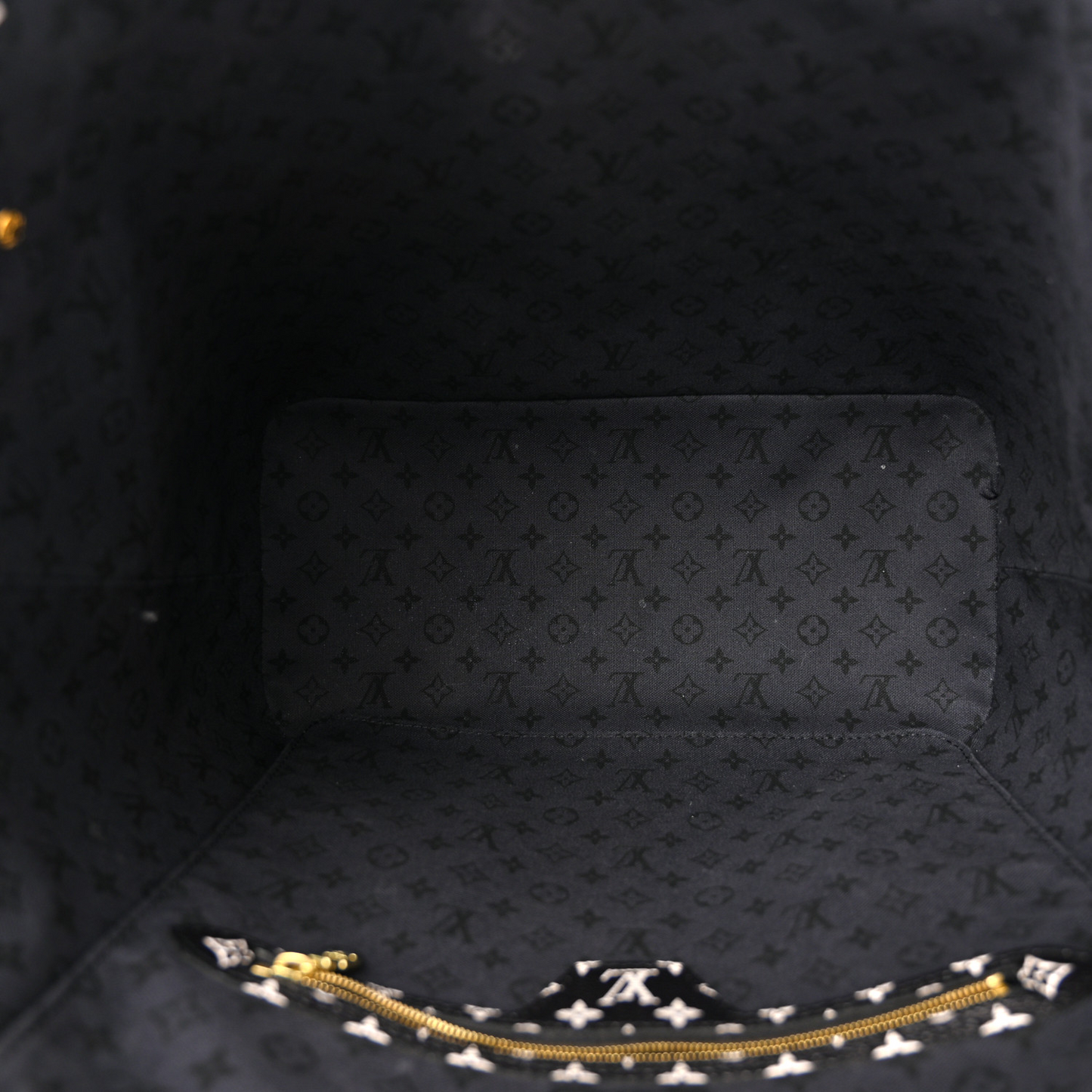 Monogram Giant Crafty Neverfull MM Creme Rouge Black