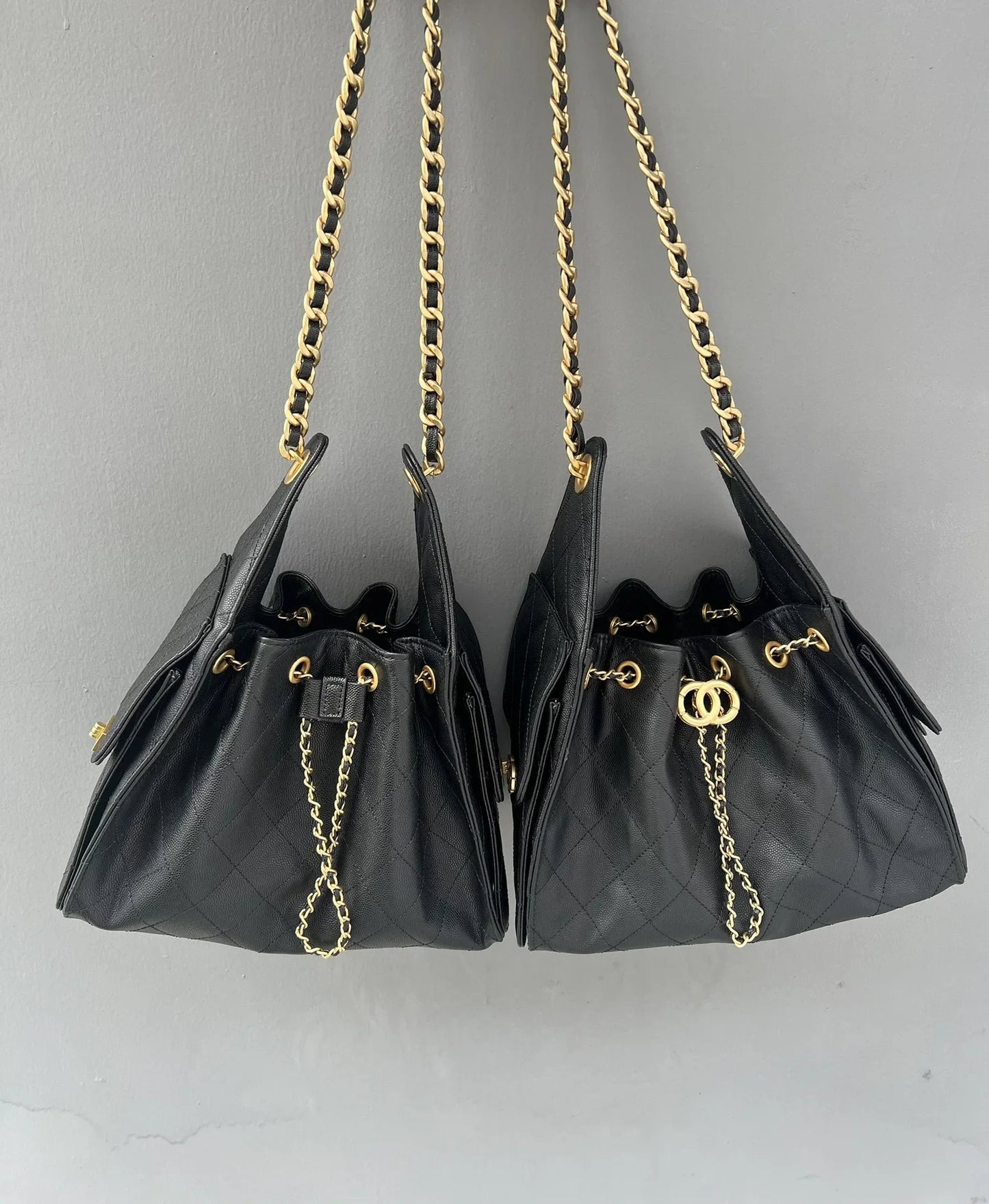 Washed Denim Bucket Bag Hobo Underarm Bag Top Layer Cowhide Chain Drawstring Soft Vintage Single Shoulder Bag for Women